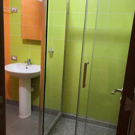 Kompleksi Fishta Apartment Velipoje